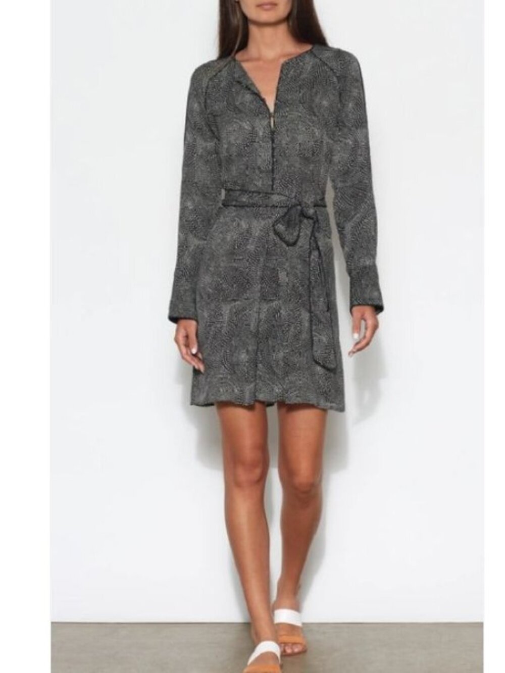 EQUIPMENT abeline dress in true black sandshell size 4